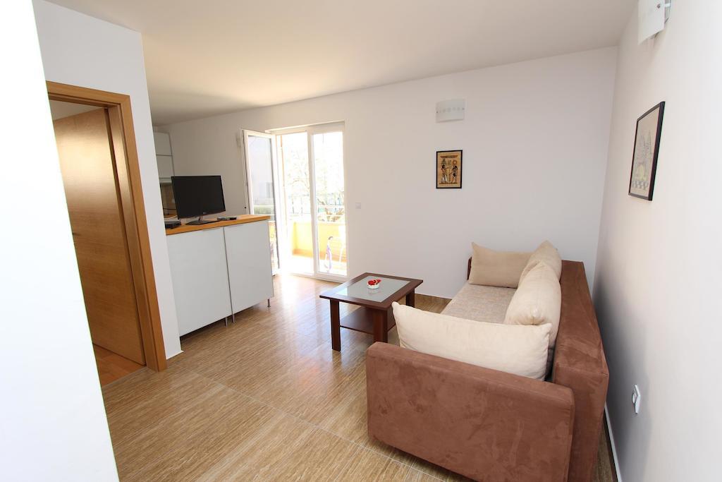 Apartments Hanna Ровинь Экстерьер фото